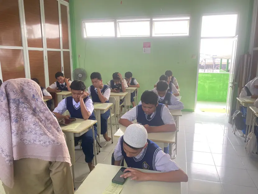 Penggunaan CBT VideaClass di SMPIT UMMUL AMINAH Penggunaan CBT VideaClass di SMPIT UMMUL AMINAH